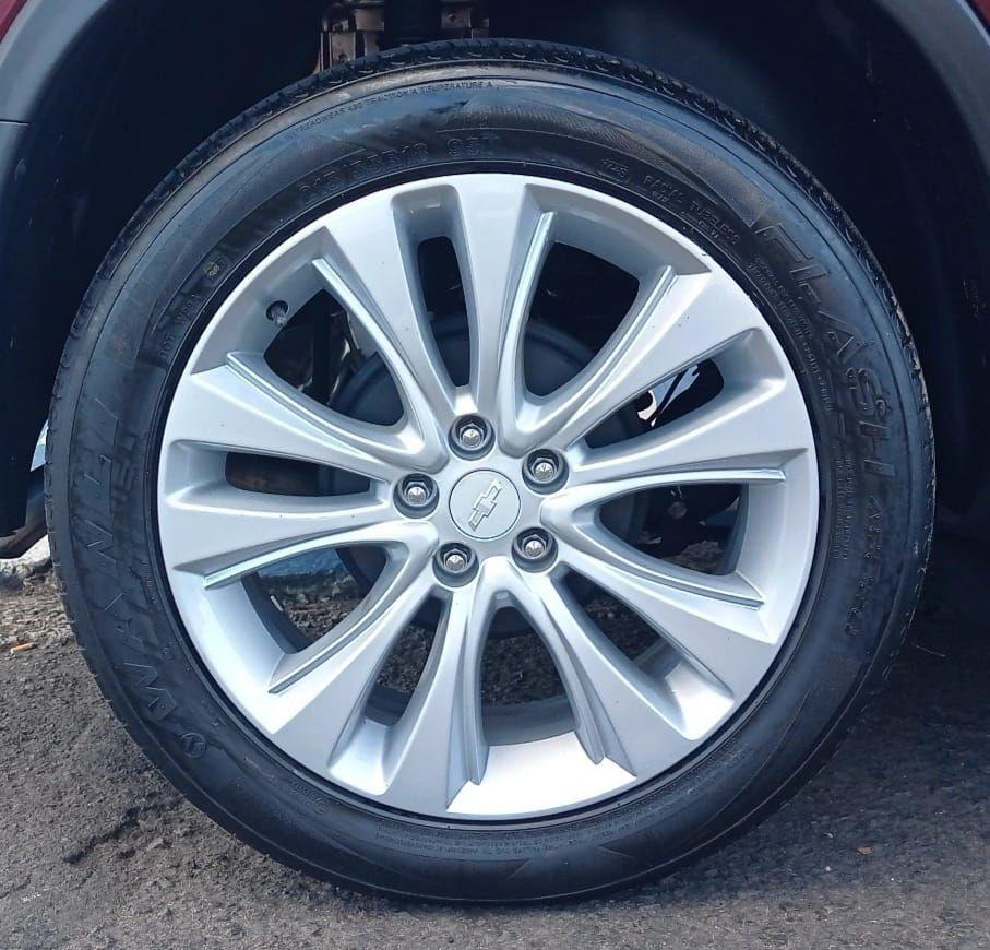 CHEVROLET Tracker - Foto