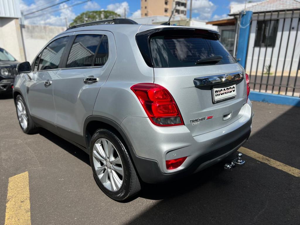 CHEVROLET Tracker - Foto