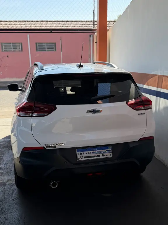 CHEVROLET Tracker - Foto