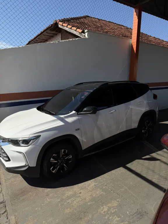 CHEVROLET Tracker - Foto
