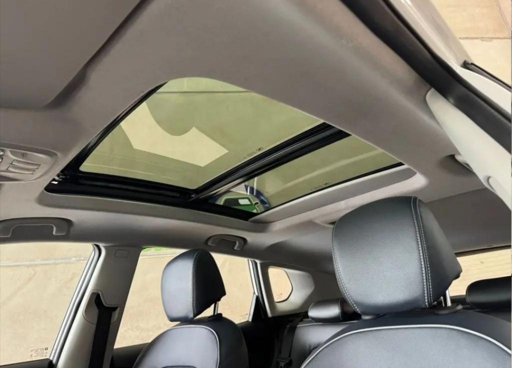 CHEVROLET Tracker - Foto