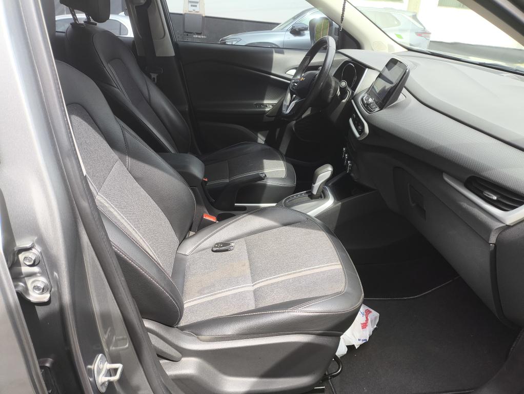 CHEVROLET Tracker - Foto