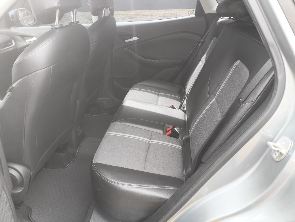 CHEVROLET Tracker - Foto
