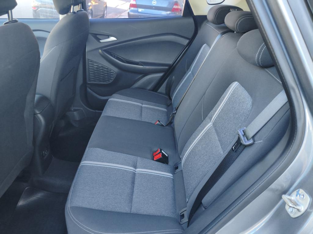 CHEVROLET Tracker - Foto