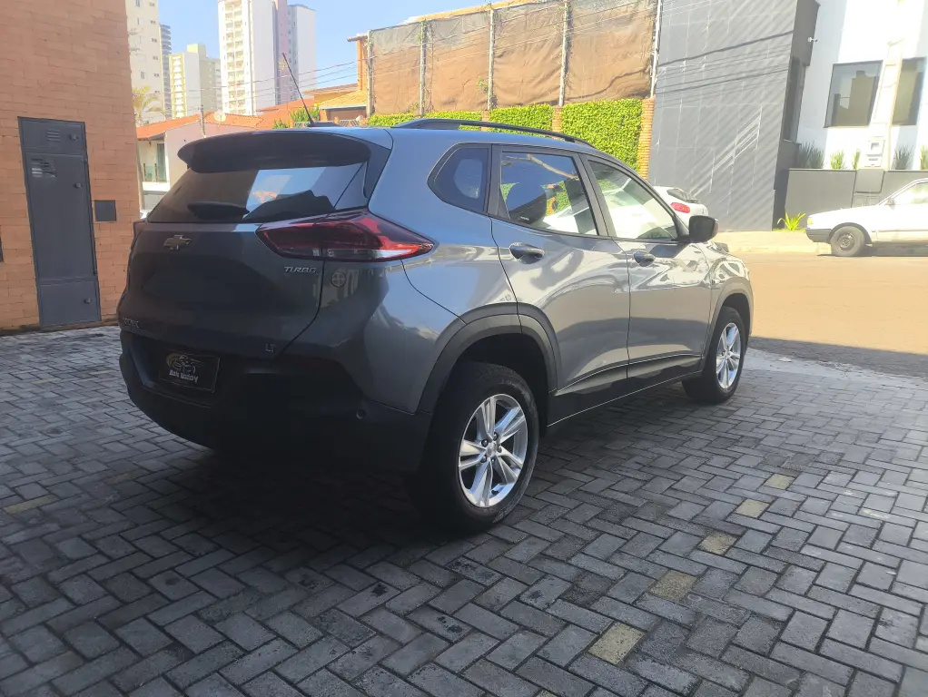 CHEVROLET Tracker - Foto