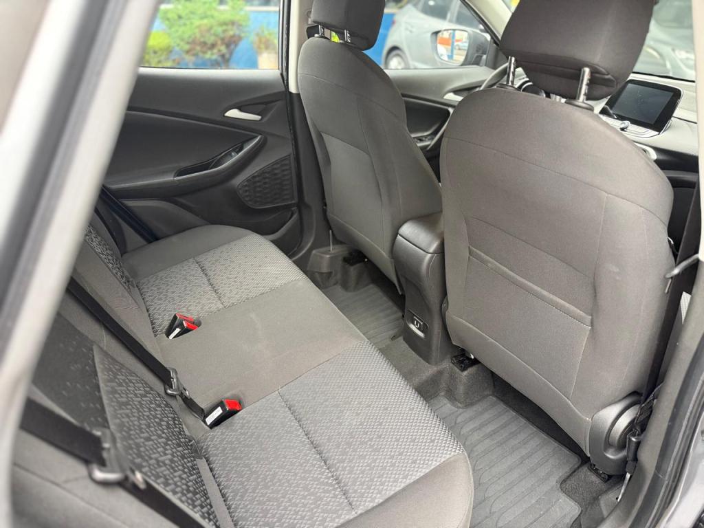 CHEVROLET Tracker - Foto