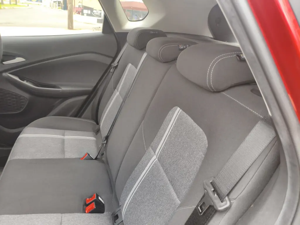 CHEVROLET Tracker - Foto