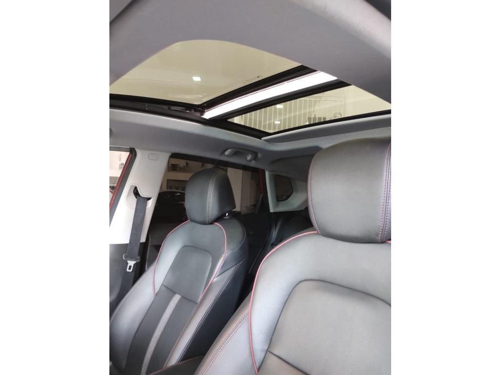 CHEVROLET Tracker - Foto