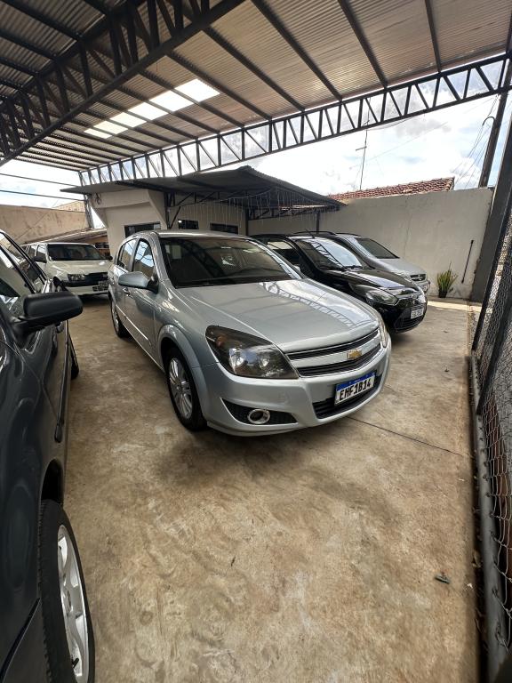 CHEVROLET Vectra Hatch