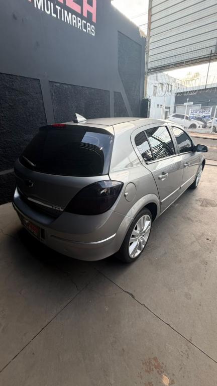 CHEVROLET Vectra Hatch - Foto