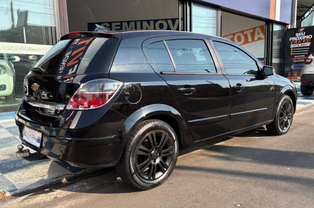 CHEVROLET Vectra Hatch - Foto