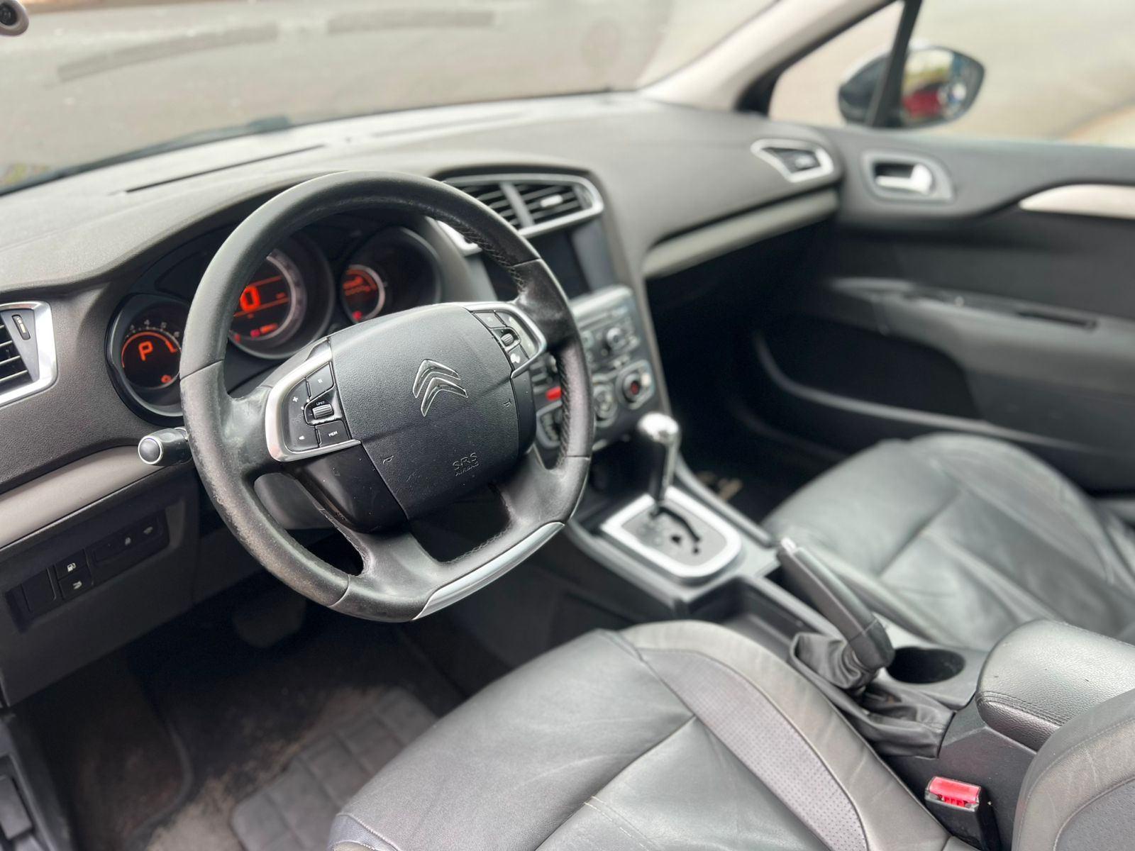 CITROEN C4 Sedan - Foto