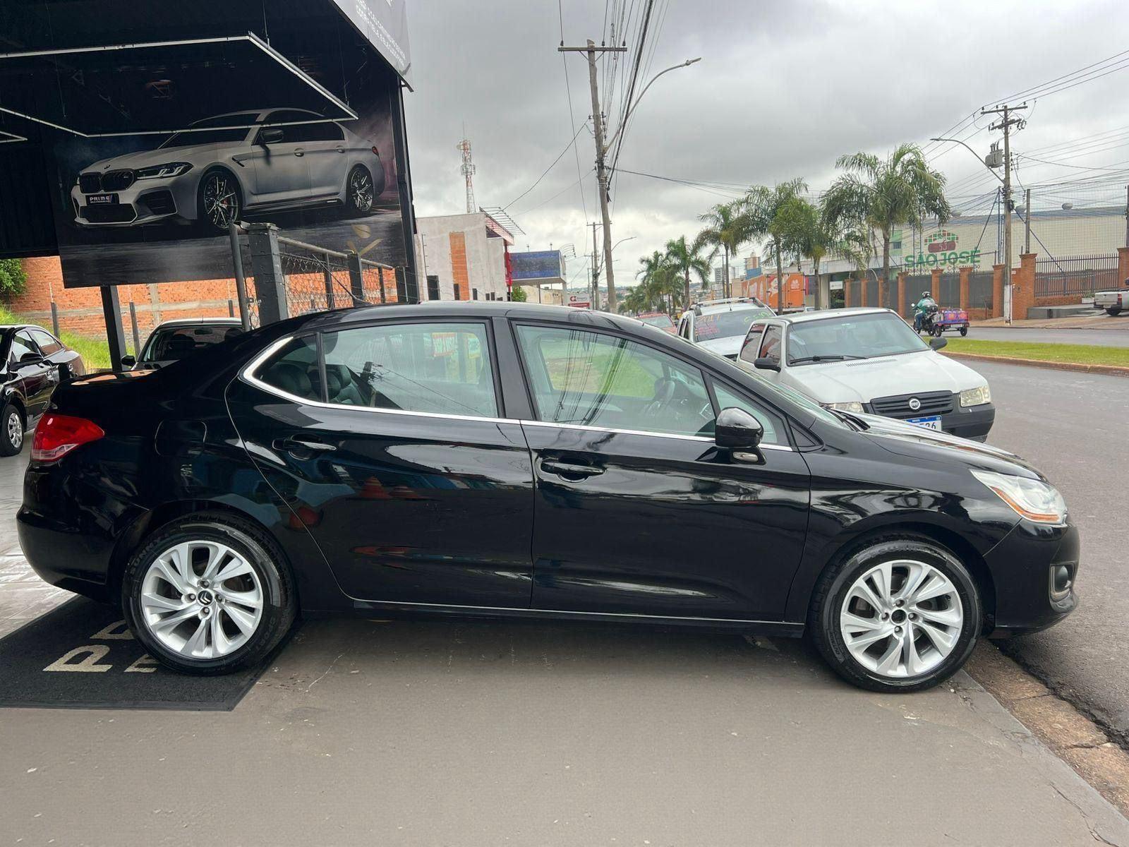 CITROEN C4 Sedan - Foto