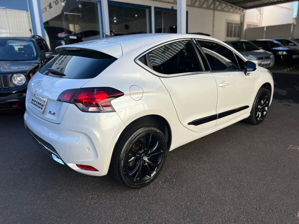 CITROEN DS4 - Miniatura