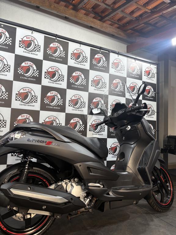 DAFRA Citycom 300 I - Foto