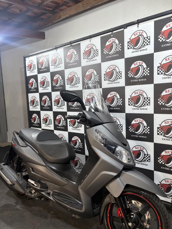 DAFRA Citycom 300 I - Foto