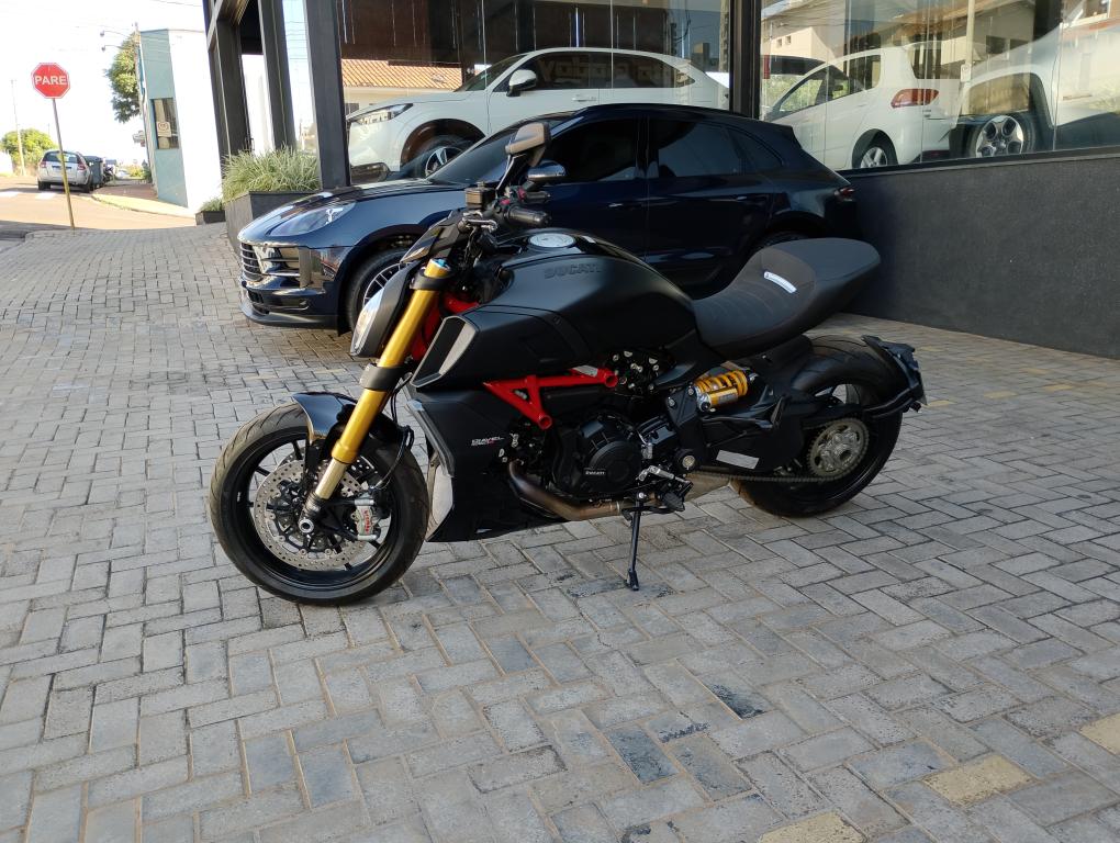 DUCATI Diavel 1260