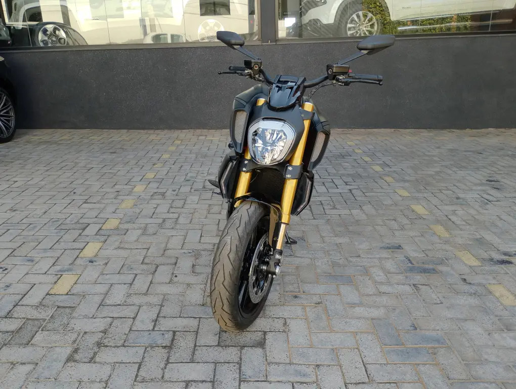 DUCATI Diavel 1260 - Foto