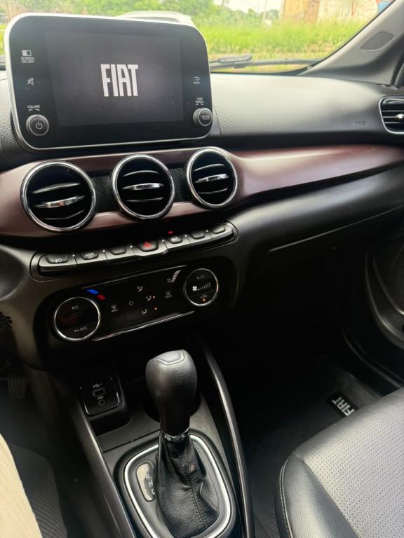 FIAT Cronos - Foto
