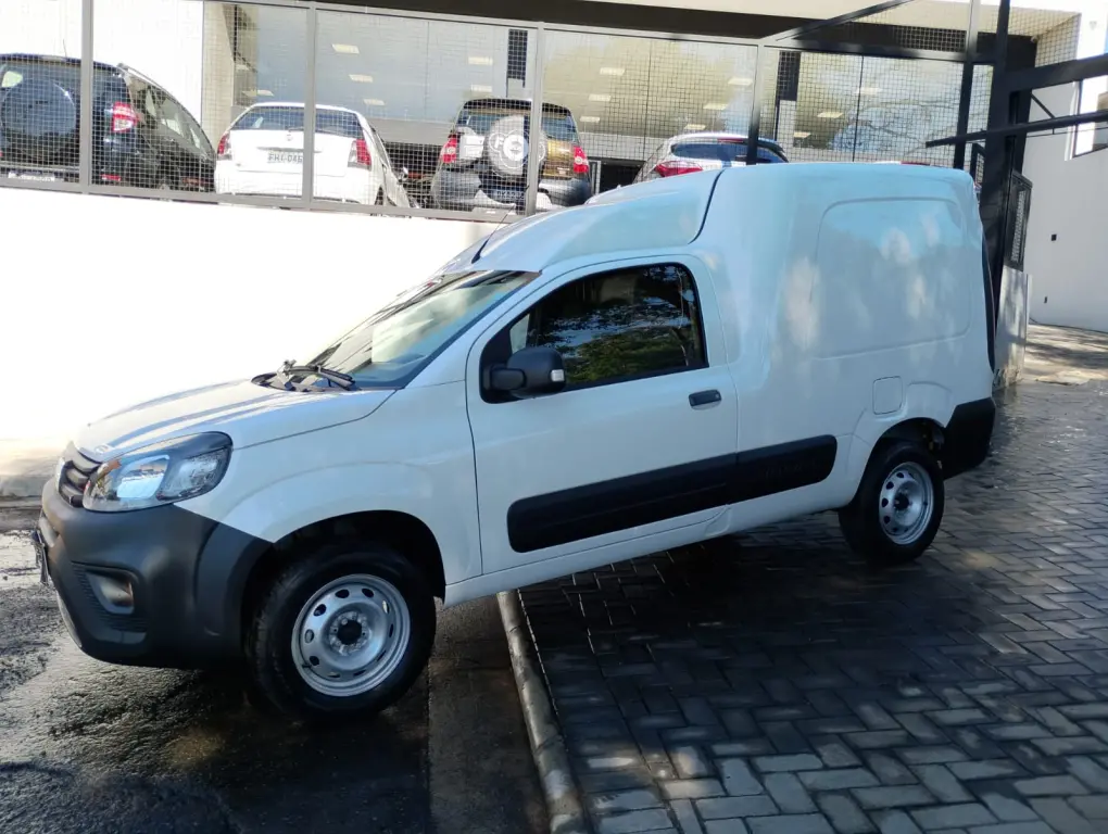 FIAT Fiorino Furgão - Foto