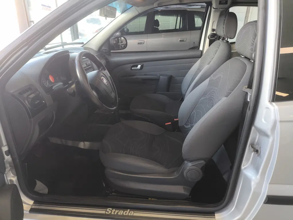 FIAT Strada - Foto