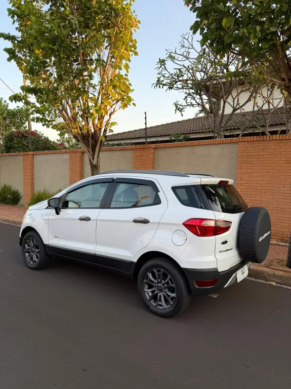 FORD Ecosport - Foto