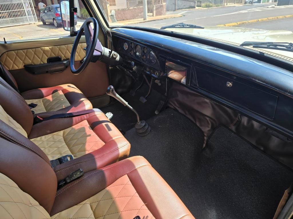 FORD F-1000 - Foto