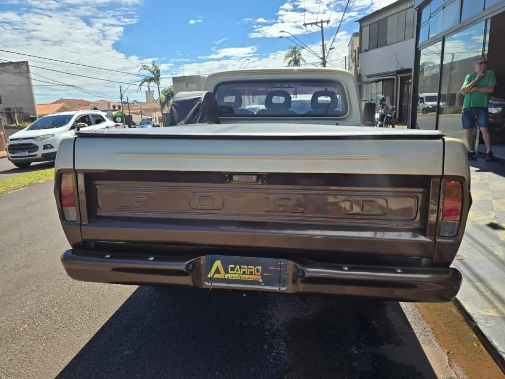 FORD F-1000 - Foto