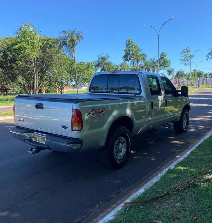 FORD F-250 - Foto