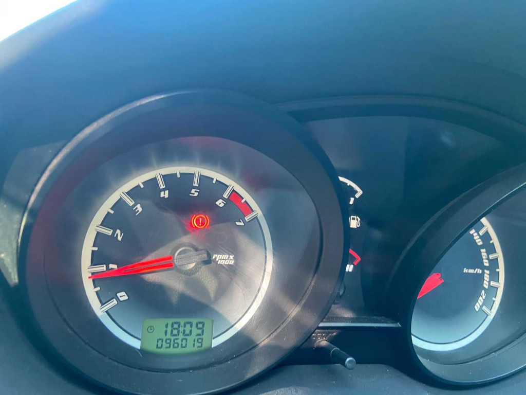 FORD Fiesta Hatch - Foto