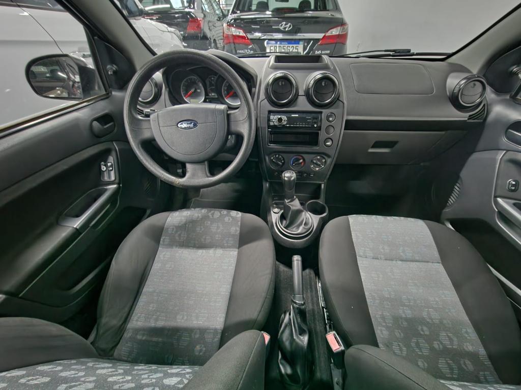 FORD Fiesta Hatch - Foto