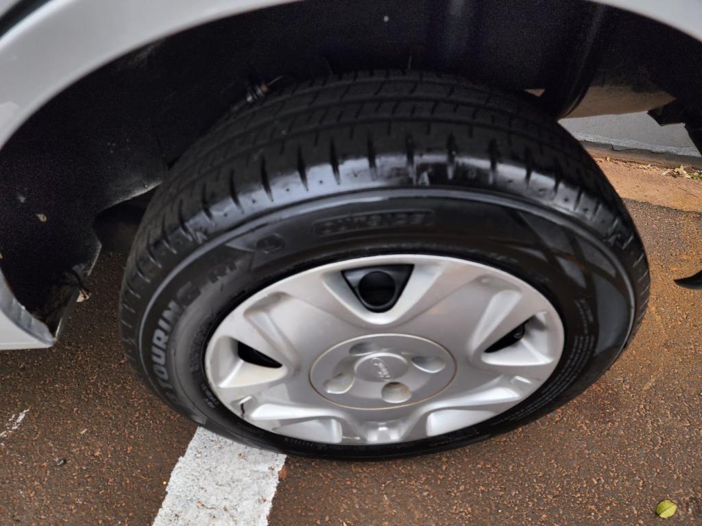 FORD Fiesta Hatch - Foto