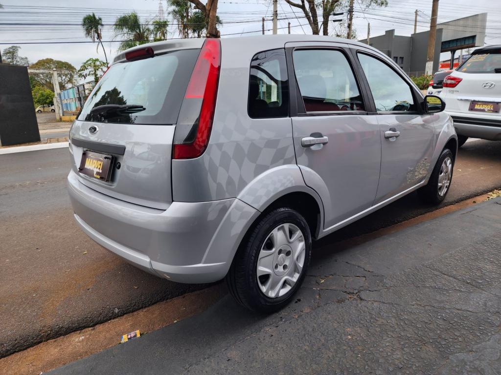 FORD Fiesta Hatch - Foto