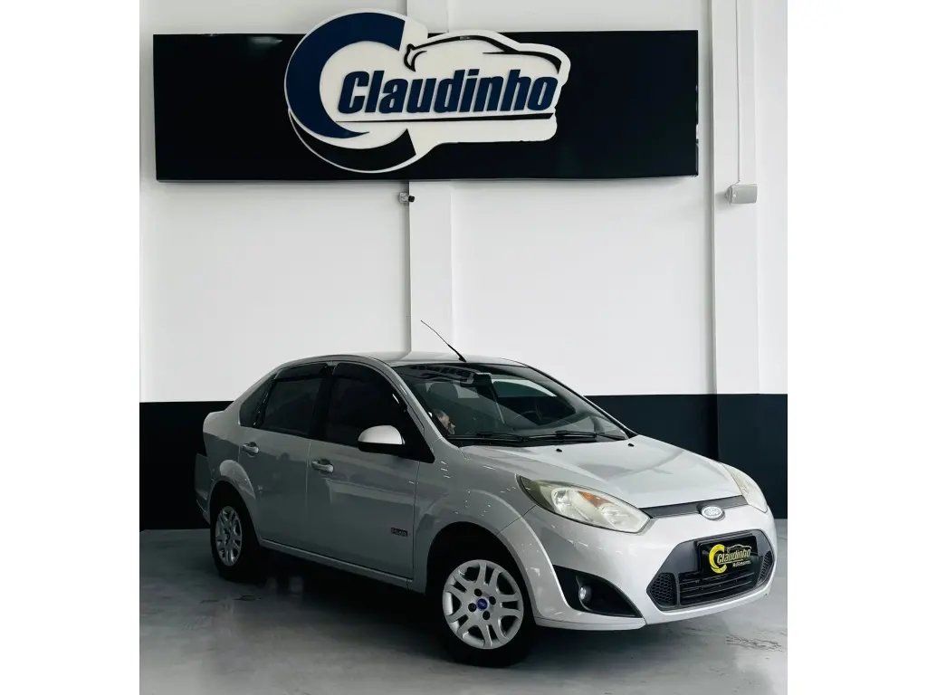 FORD Fiesta Hatch - Foto