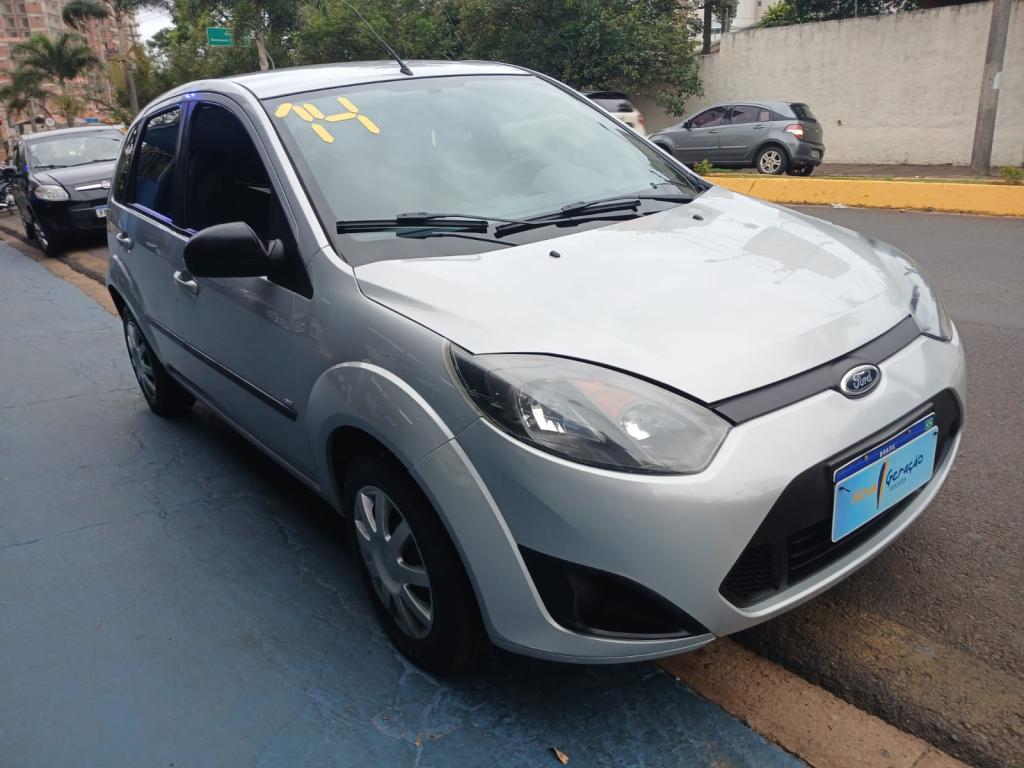 FORD Fiesta Hatch - Foto