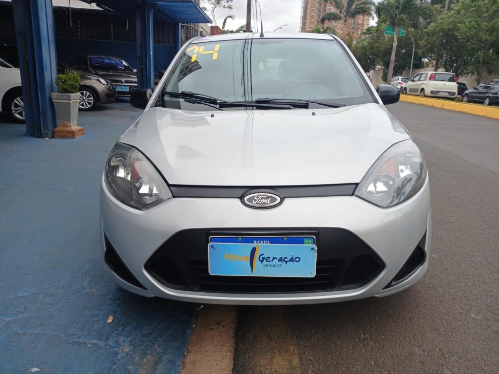 FORD Fiesta Hatch - Foto