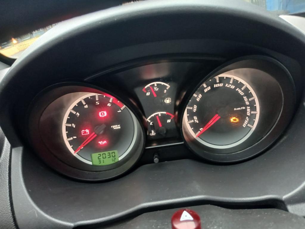 FORD Fiesta Hatch - Foto