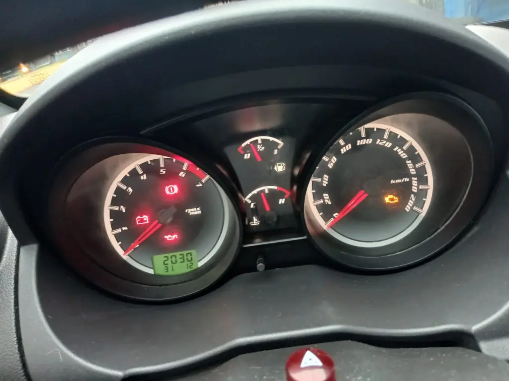 FORD Fiesta Hatch - Foto