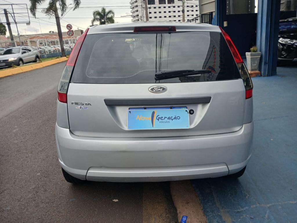 FORD Fiesta Hatch - Foto