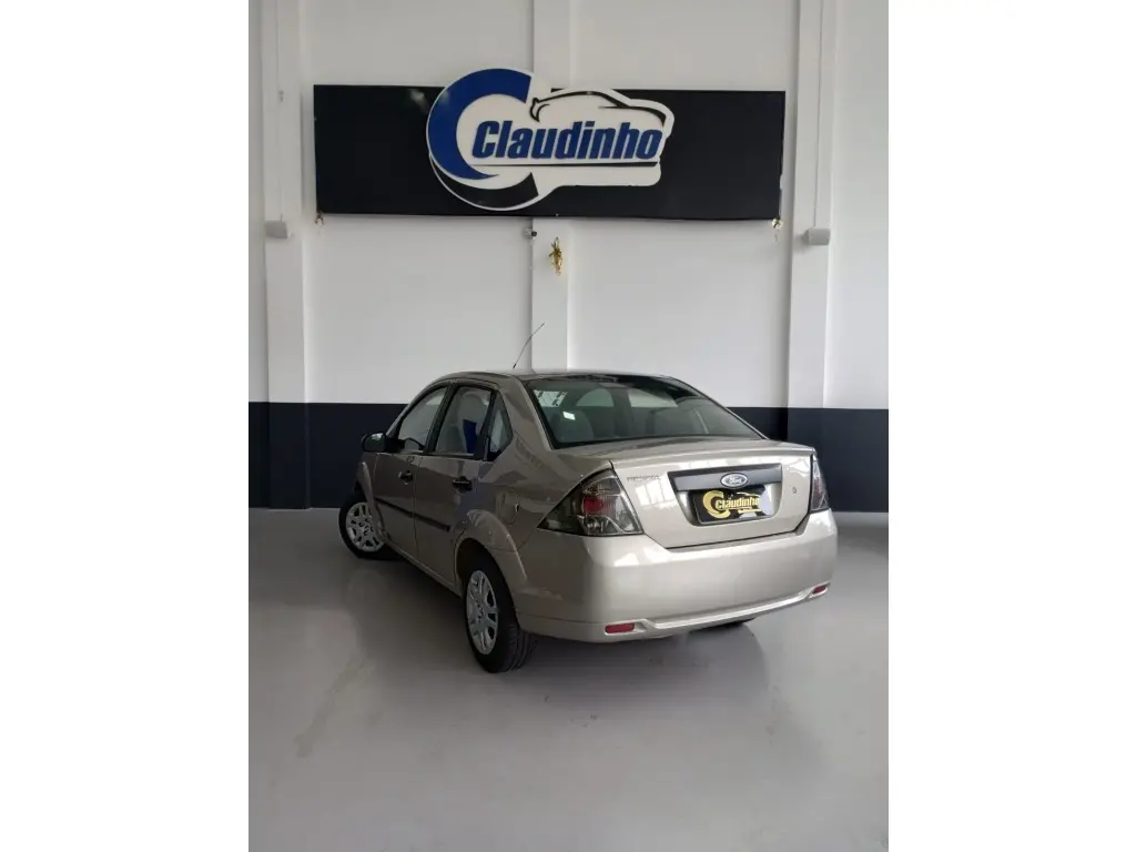 FORD Fiesta Hatch - Foto