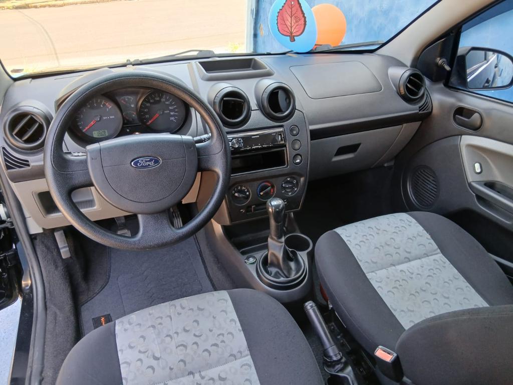 FORD Fiesta Hatch - Foto