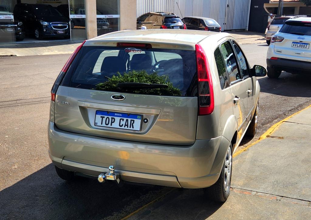 FORD Fiesta Hatch - Foto