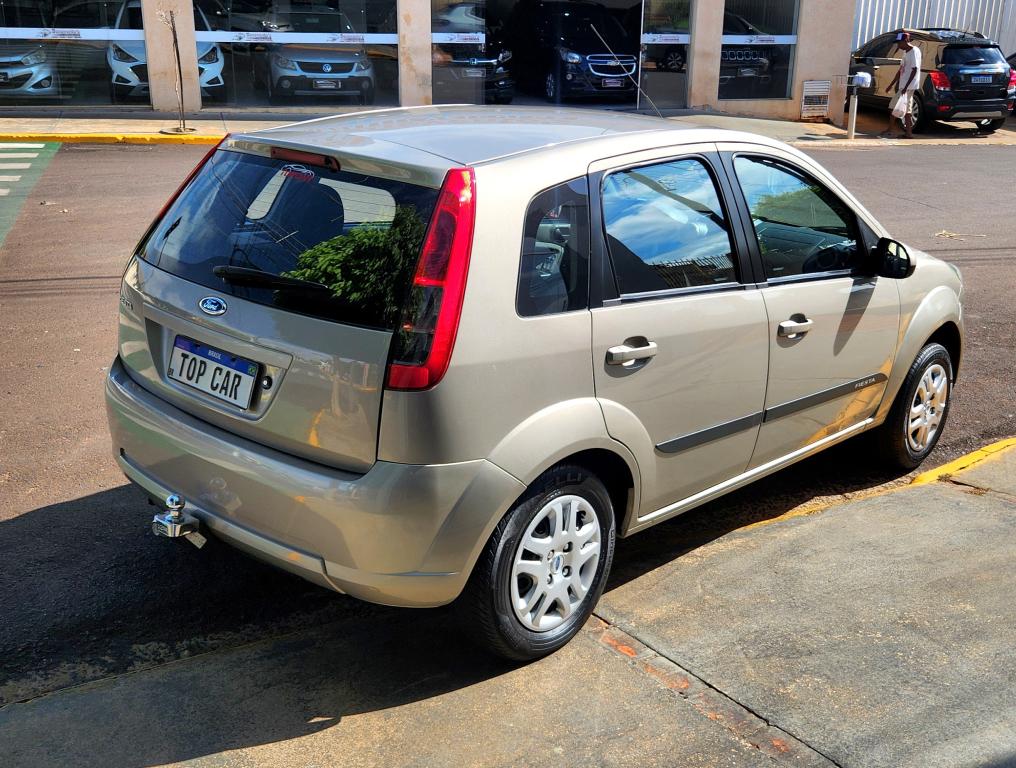 FORD Fiesta Hatch - Foto