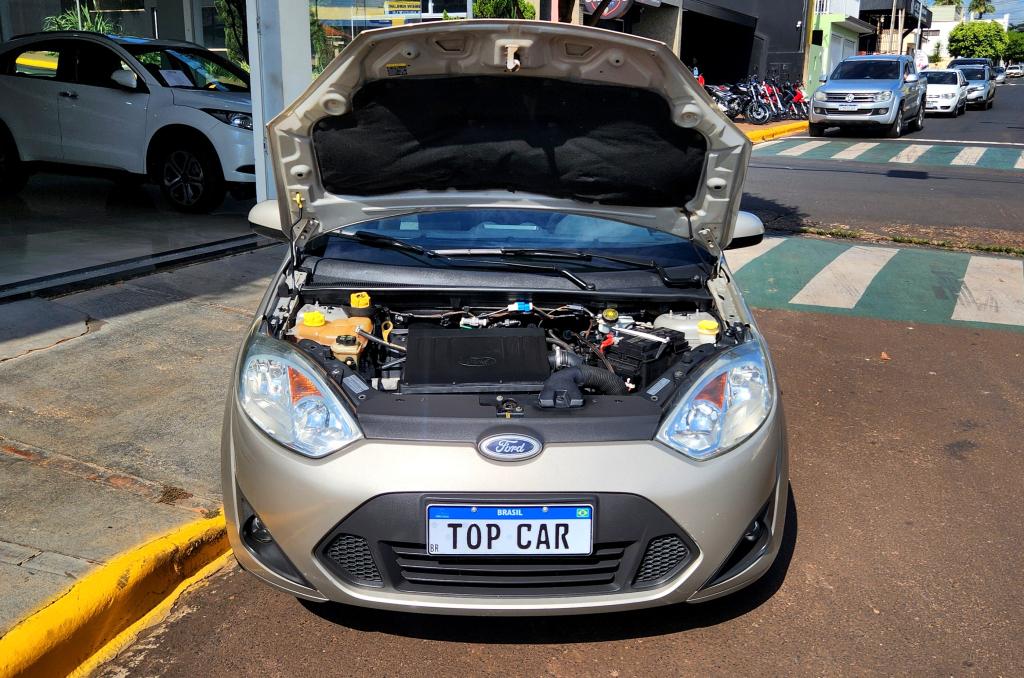 FORD Fiesta Hatch - Foto