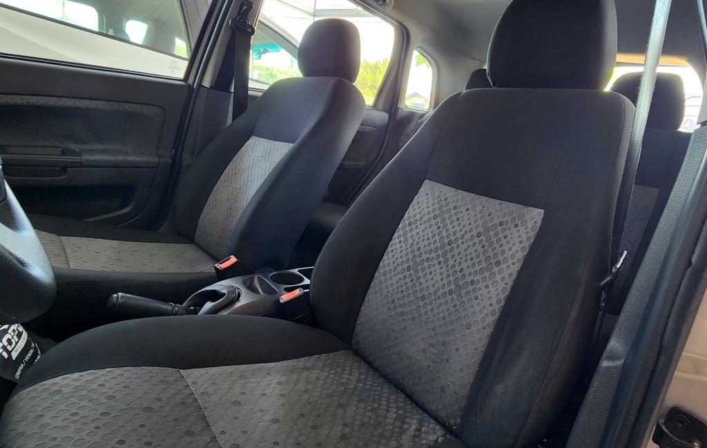 FORD Fiesta Hatch - Foto