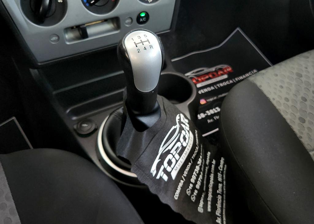 FORD Fiesta Hatch - Foto