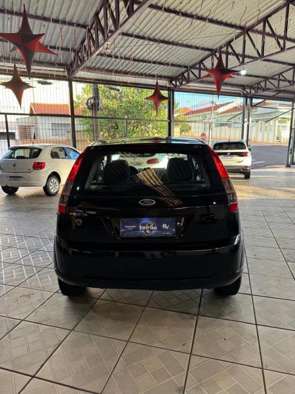 FORD Fiesta Hatch - Foto