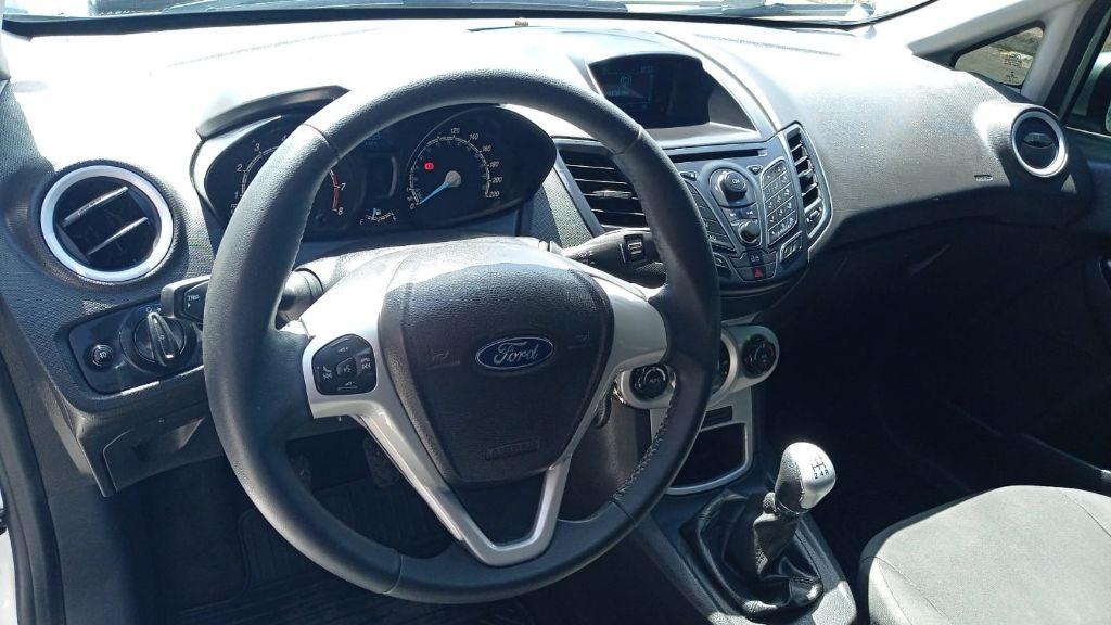 FORD Fiesta Hatch - Foto