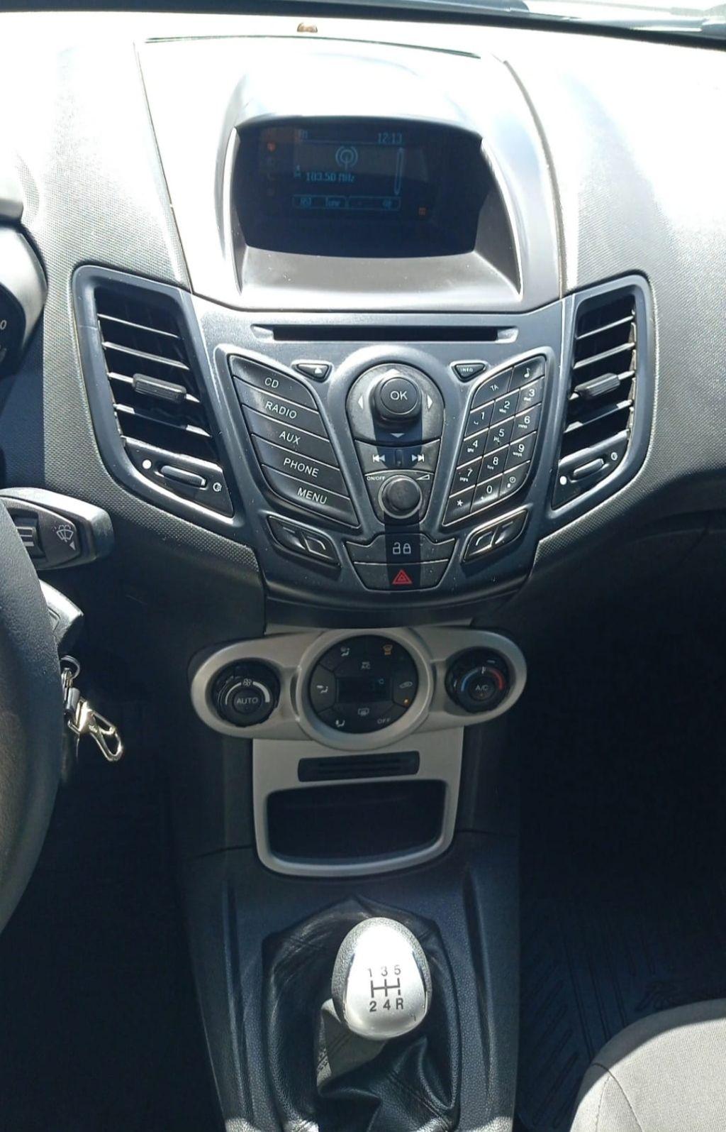 FORD Fiesta Hatch - Foto