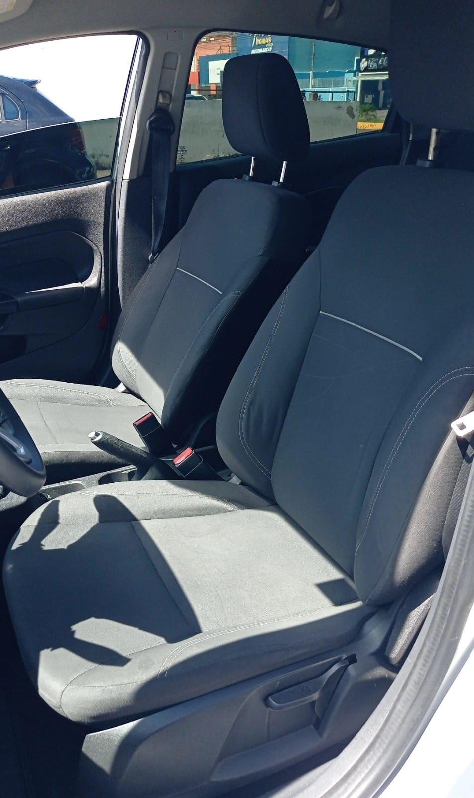 FORD Fiesta Hatch - Foto